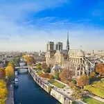 Mini Loft In Notre Dame District, Ile Saint-Louis, Paris